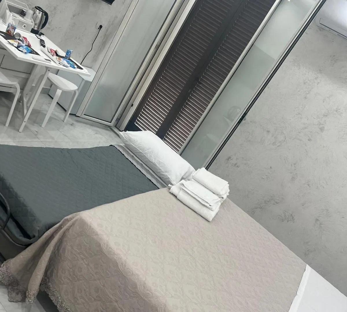 Casa La Vigna Bed and Breakfast Catania 0*,  Italia